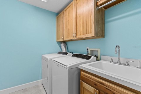 House in Homosassa, Florida 3 bedrooms, 208.47 sq.m. № 1916950 - photo 24