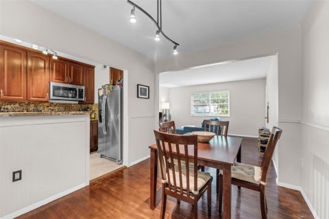 Condo in Miami, Florida, 2 bedrooms № 2185898 - photo 7
