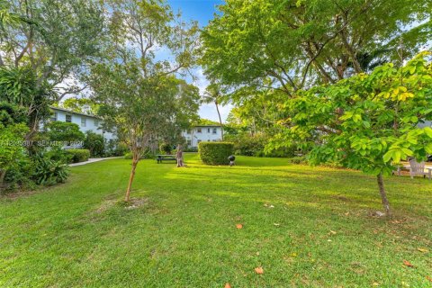 Condo in Miami, Florida, 2 bedrooms № 2185898 - photo 15