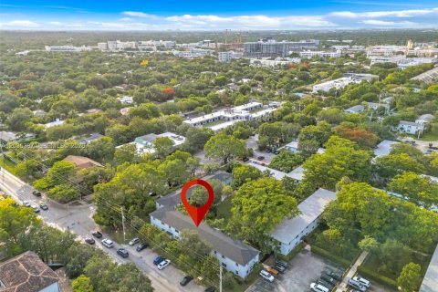 Condo in Miami, Florida, 2 bedrooms № 2185898 - photo 28