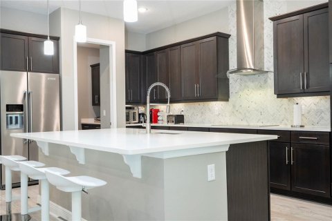 House in Orlando, Florida 7 bedrooms, 480.21 sq.m. № 1791132 - photo 25
