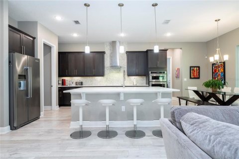 House in Orlando, Florida 7 bedrooms, 480.21 sq.m. № 1791132 - photo 23
