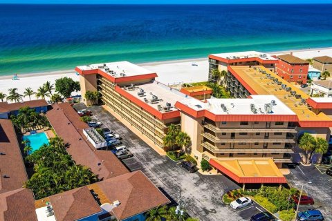 Copropriété à louer à Redington Shores, Floride: 2 chambres, 102.47 m2 № 251621 - photo 15