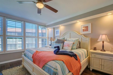 Copropriété à louer à Redington Shores, Floride: 2 chambres, 102.47 m2 № 251621 - photo 6