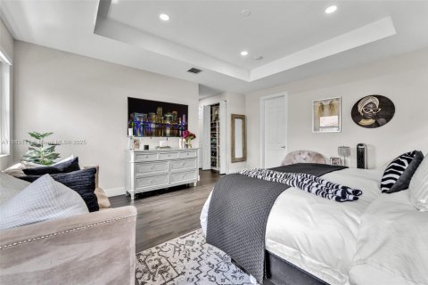 Villa ou maison à louer à Doral, Floride: 5 chambres, 386.38 m2 № 1932059 - photo 25