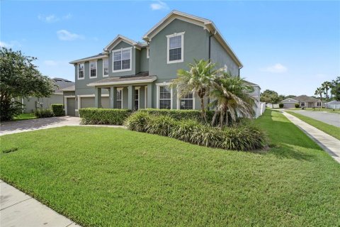 House in Winter Garden, Florida 5 bedrooms, 301.1 sq.m. № 2220740 - photo 3