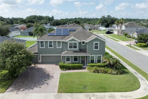 House in Winter Garden, Florida 5 bedrooms, 301.1 sq.m. № 2220740 - photo 4