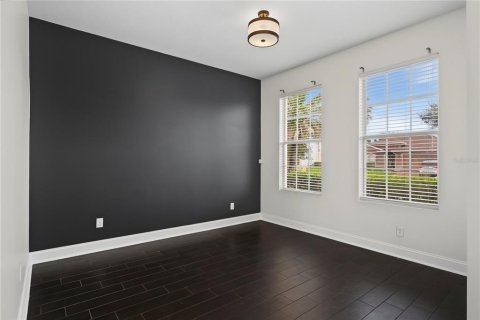 House in Winter Garden, Florida 5 bedrooms, 301.1 sq.m. № 2220740 - photo 9