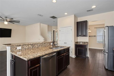 House in Winter Garden, Florida 5 bedrooms, 301.1 sq.m. № 2220740 - photo 21
