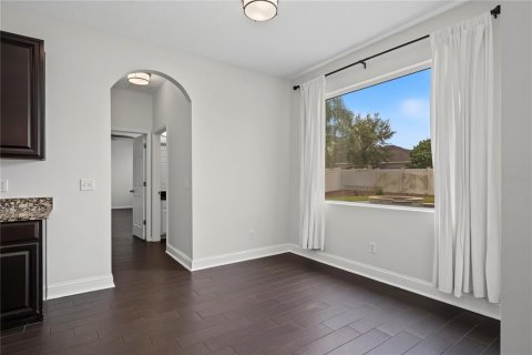 House in Winter Garden, Florida 5 bedrooms, 301.1 sq.m. № 2220740 - photo 17