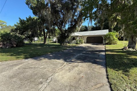 Casa en Leesburg, Florida 3 dormitorios, 157.93 m2 № 2386338