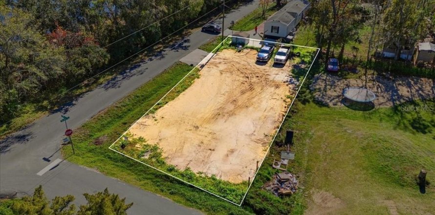 Land in Kissimmee, Florida № 2099491