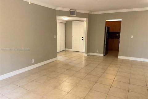 Condominio en alquiler en Coconut Creek, Florida, 2 dormitorios, 98.57 m2 № 1882470 - foto 7