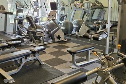 Снять в аренду кондоминиум в Коконат Крик, Флорида 2 спальни, 98.57м2, № 1882470 - фото 16