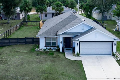 Villa ou maison à vendre à North Port, Floride: 4 chambres, 201.69 m2 № 2148341 - photo 5