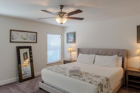 Villa ou maison à vendre à North Port, Floride: 4 chambres, 201.69 m2 № 2148341 - photo 13