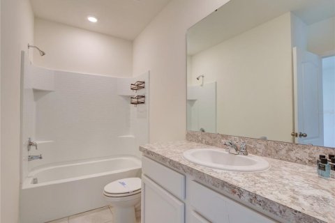 Townhouse in Davenport, Florida 3 bedrooms, 156.08 sq.m. № 1911646 - photo 21