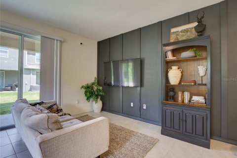 Townhouse in Davenport, Florida 3 bedrooms, 156.08 sq.m. № 1911646 - photo 6