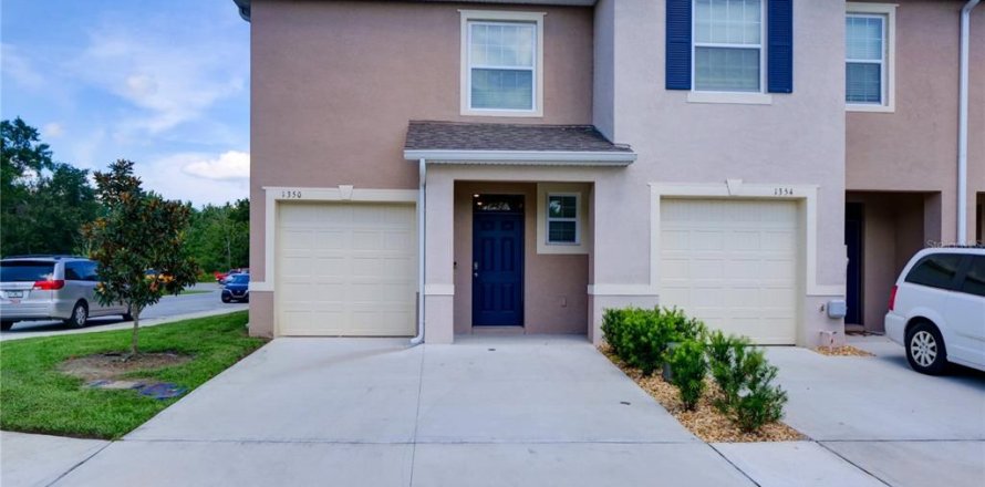 Townhouse in Davenport, Florida 3 bedrooms, 156.08 sq.m. № 1911646