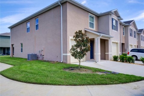 Townhouse in Davenport, Florida 3 bedrooms, 156.08 sq.m. № 1911646 - photo 28