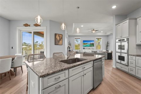 House in Palmetto, Florida 4 bedrooms, 202.43 sq.m. № 1616074 - photo 17