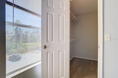 Condo in Orlando, Florida, 2 bedrooms  № 1510323 - photo 25