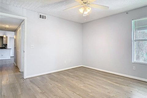 Condo in Orlando, Florida, 2 bedrooms  № 1510323 - photo 15
