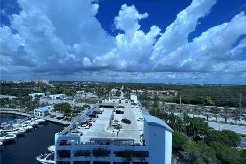 Condo in North Miami Beach, Florida, 3 bedrooms  № 2059916 - photo 21