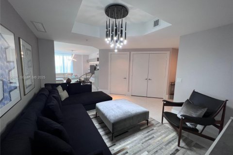 Condo in North Miami Beach, Florida, 3 bedrooms  № 2059916 - photo 30