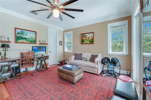 Villa ou maison à vendre à Miami, Floride: 4 chambres, 374.49 m2 № 2045378 - photo 24