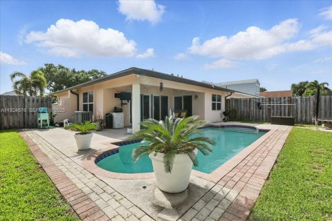 Villa ou maison à Cooper City, Floride 2 chambres, 103.4 m2 № 2039370