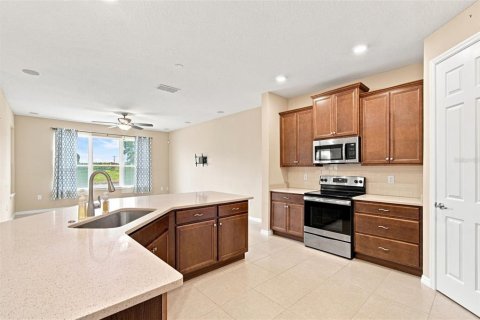 Villa ou maison à vendre à Kissimmee, Floride: 4 chambres, 204.38 m2 № 2297172 - photo 16