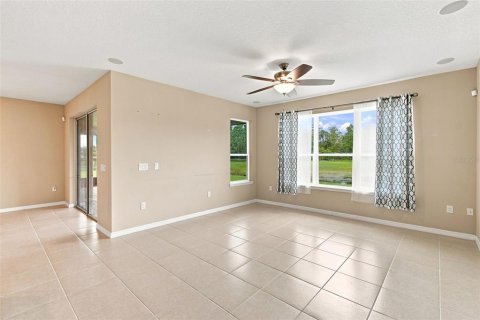 Villa ou maison à vendre à Kissimmee, Floride: 4 chambres, 204.38 m2 № 2297172 - photo 9
