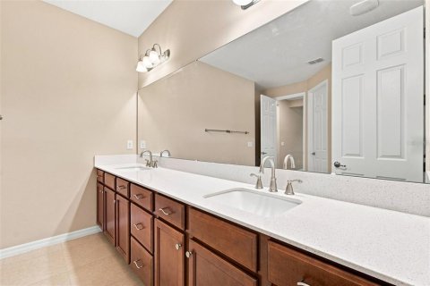 Villa ou maison à vendre à Kissimmee, Floride: 4 chambres, 204.38 m2 № 2297172 - photo 24