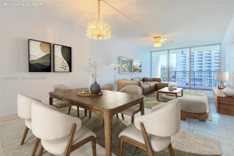 Condo in Miami Beach, Florida, 1 bedroom  № 2259980 - photo 10