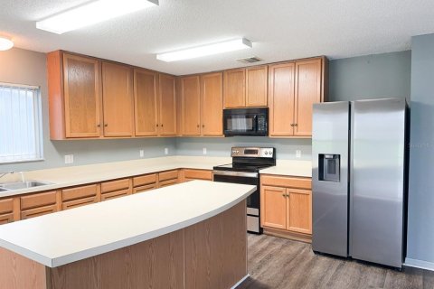 House in Kissimmee, Florida 3 bedrooms, 173.36 sq.m. № 1898435 - photo 8