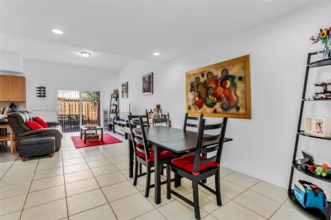 Townhouse in Cutler Bay, Florida 2 bedrooms, 141.03 sq.m. № 1954849 - photo 10