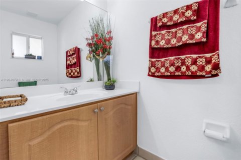 Townhouse in Cutler Bay, Florida 2 bedrooms, 141.03 sq.m. № 1954849 - photo 22