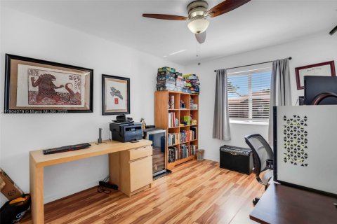 Townhouse in Cutler Bay, Florida 2 bedrooms, 141.03 sq.m. № 1954849 - photo 28