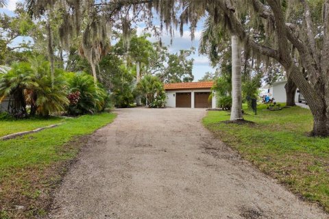 Casa en venta en Sarasota, Florida, 2 dormitorios, 181.72 m2 № 2387417 - foto 3