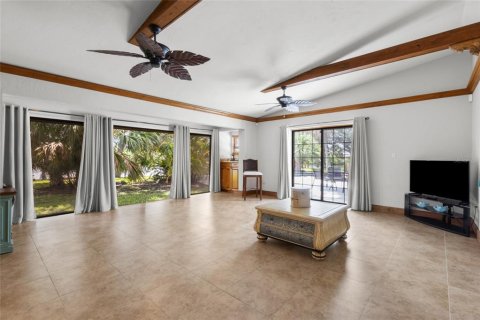 Casa en venta en Sarasota, Florida, 2 dormitorios, 181.72 m2 № 2387417 - foto 14
