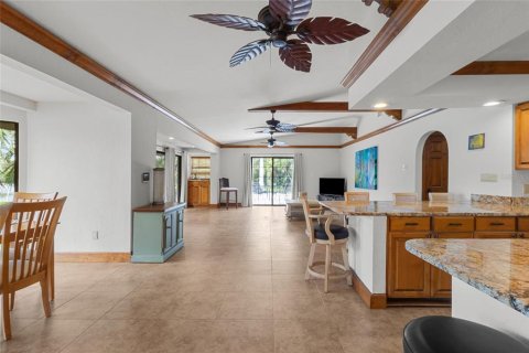 Casa en venta en Sarasota, Florida, 2 dormitorios, 181.72 m2 № 2387417 - foto 6