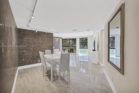 Купить кондоминиум в Авентура, Флорида 2 спальни, 100.61м2, № 2080436 - фото 4