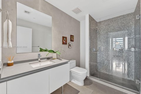 Купить кондоминиум в Майами, Флорида 3 спальни, 152.82м2, № 2088388 - фото 14
