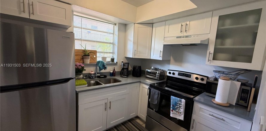 Condo à Miami, Floride, 1 chambre  № 1990128