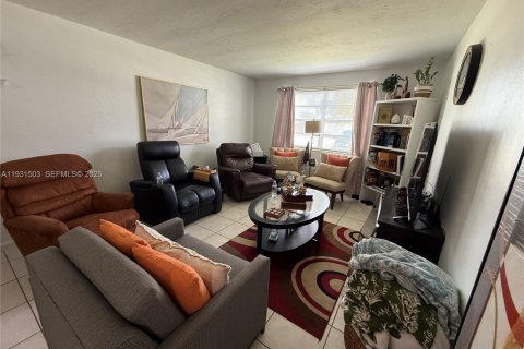 Copropriété à louer à Miami, Floride: 1 chambre, 73.58 m2 № 1990128 - photo 3