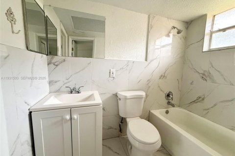 Copropriété à louer à Miami, Floride: 1 chambre, 73.58 m2 № 1990128 - photo 8