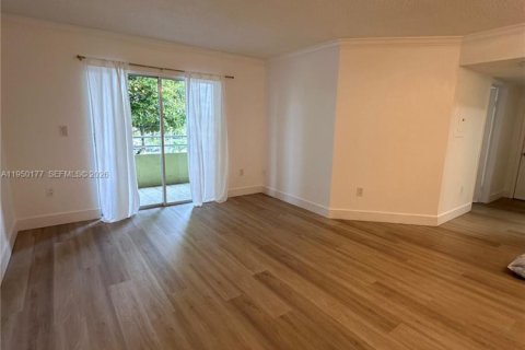 Купить кондоминиум в Майами, Флорида 2 спальни, 97.55м2, № 2005768 - фото 7