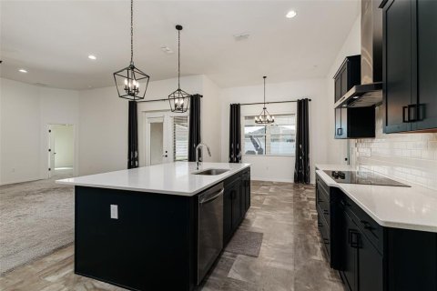 Casa en venta en Auburndale, Florida, 4 dormitorios, 260.41 m2 № 2383757 - foto 14