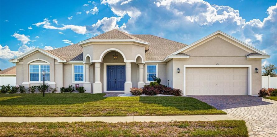 Casa en Auburndale, Florida 4 dormitorios, 260.41 m2 № 2383757
